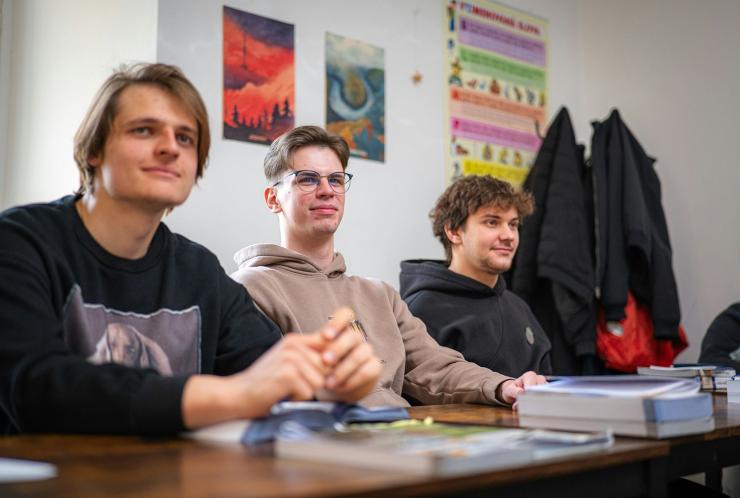 Atmintinė baigusiems mokyklą: ką svarbu žinoti apie privalomąjį sveikatos draudimą, kad nesusidarytų skola